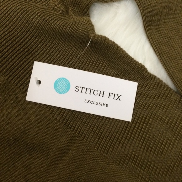 Stitch Fix Pink Clover Drop Shoulder Sweater - Picture 3 of 6